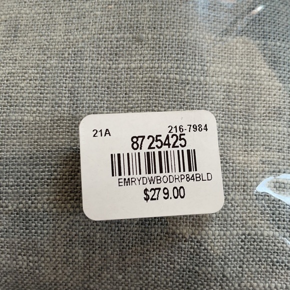 Pottery Barn Emery curtain blackout - Picture 8 of 8